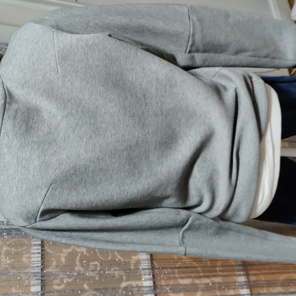 Nike hoodie men's small grey and black with reflector in different areas - Picture 8 of 10